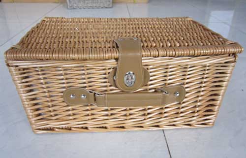 Picnic basket 3