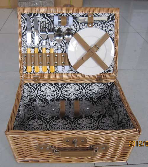 Picnic basket 4