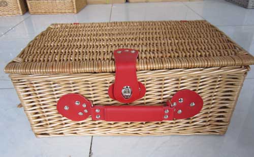 Picnic basket 9