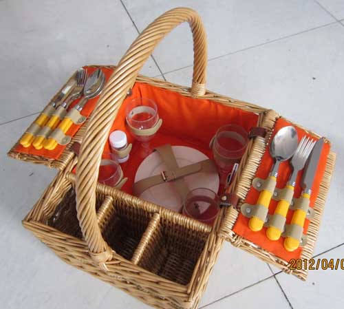 Picnic basket 8