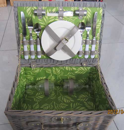 Picnic basket 16