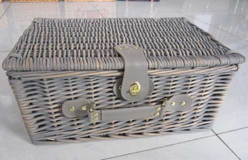Picnic basket 15