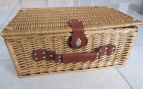 Picnic basket 17