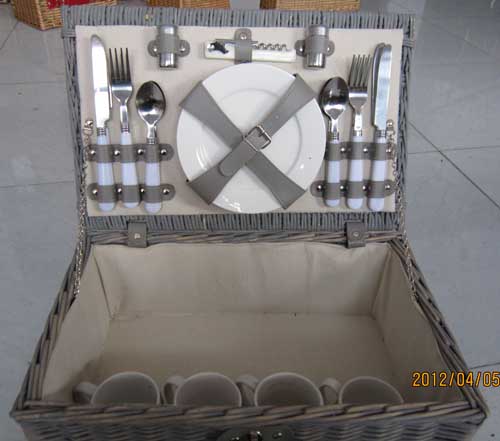 Picnic basket  28