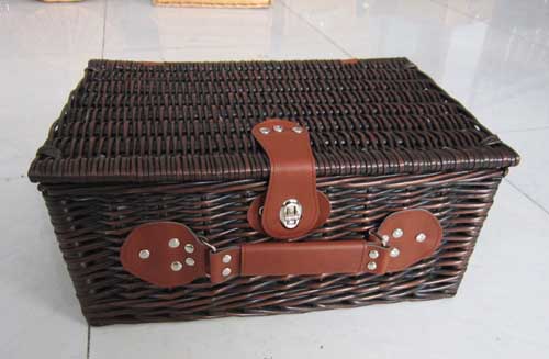 Picnic basket  35