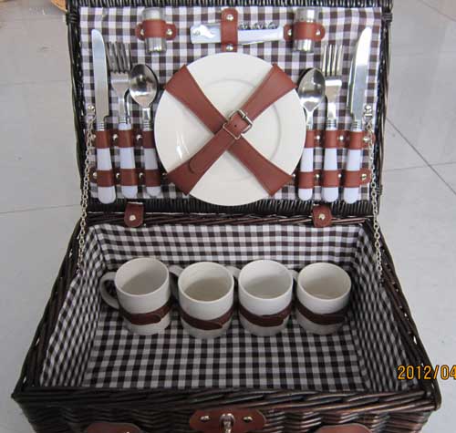 Picnic basket  36