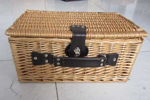 Picnic basket  37