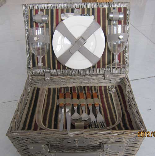 Picnic basket  42