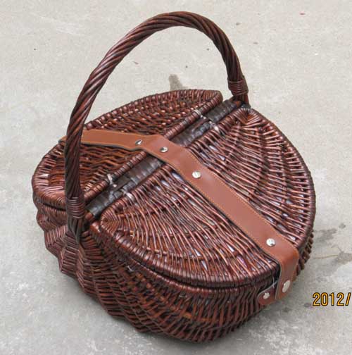 Picnic basket  65